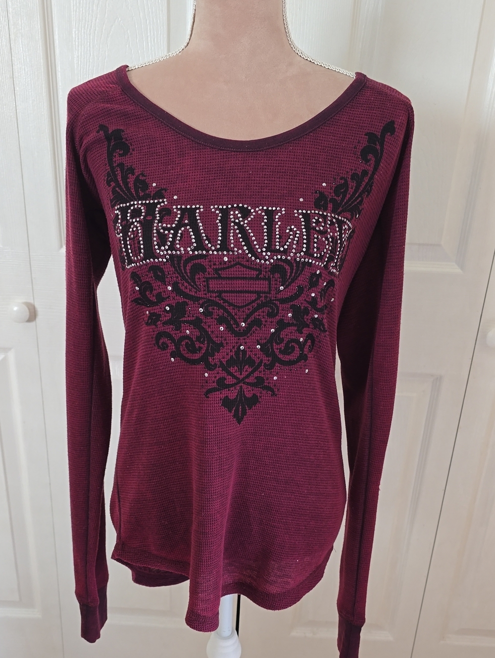 Womens XL Harley-Davidson Burgundy Long Sleeve Graphic Waffle Knit Top